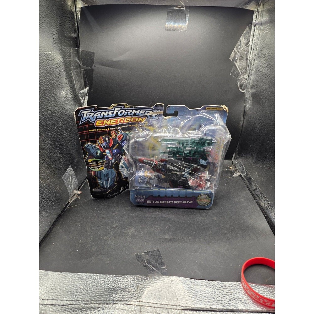 Transformers Energon Starscream Decepticon Action Figure 2003 Hasbro Carded